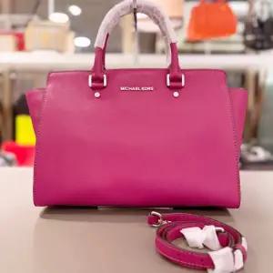 [대구백화점] [마이클코어스]셀마 라지 사첼백(사첼백)