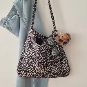 바넷 호피 원숄더 에코백