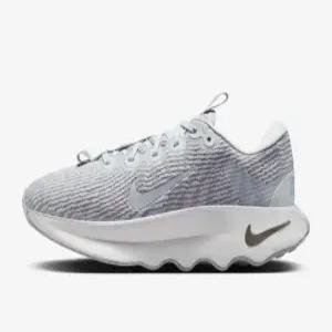 나이키 모티바 여성운동화 런닝화 신발 DV1238-010