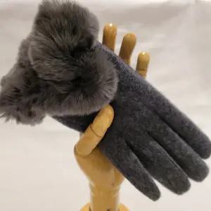 [롯데백화점]닥스 여성 모직 퍼 장갑 GBD353M