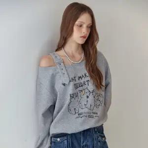 [MAXZA] 스트랩 원숄더 그래픽 루즈핏 맨투맨