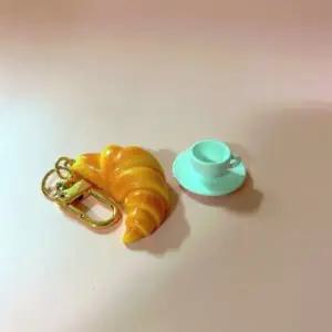 크로와상 미니어쳐 열쇠고리 (WF64886)