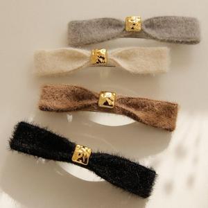 [제이로렌] 밍크 뽀그리 리본 한머리 자동헤어핀 H01098