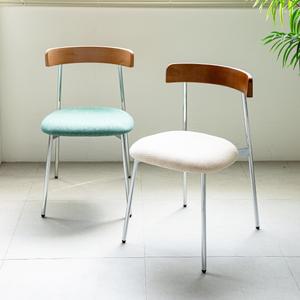 그레이스 미드센추리 모던 패브릭 식탁의자