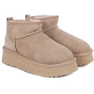 [정품]  UGG 클래식 플랫폼 울트라 미니 양털 부츠 (OUW101P-BRONZE)