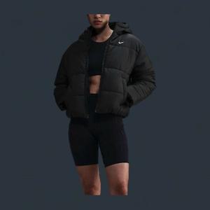 [나이키] 여성 스포츠웨어 클래식 패딩 써마핏 루즈 후드 재킷 FZ5900-010