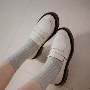 [롯데백화점]소보 헬렌 플랫폼 페니로퍼 5cm