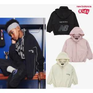 [롯데백화점]뉴발란스 ESSENTIAL_메쉬안감 바람막이 (NK9AF3102U)