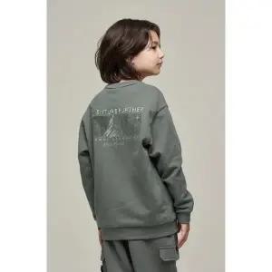 [내셔널지오그래픽키즈](강남점)시그니처 어드벤처 맨투맨/팬츠 10종택1 K243USW220