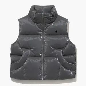 [르꼬끄](센텀시티점)(40% OFF) Lecoq 여성 크롭 다운 베스트 (QP422ODVN1_DGR)