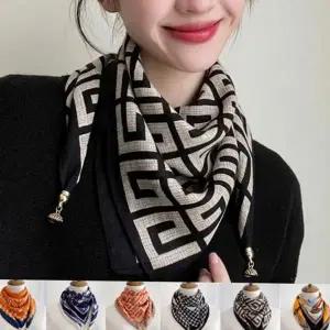 패턴 스카프 클래식 데일리 사계절 여성 스카프 고급 코디 정사각형 마그네틱 넥웨어 머플러 자석 겨울