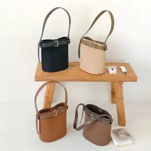 [아도라하우스]어반백 여성숄더/쇼퍼백 여성 원통형 스웨이드 숄더백URB_W267