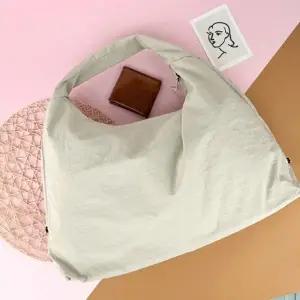 [아도라하우스]어반백 캐주얼숄더백 여행용 보따리 가방 여성 빅 숄더백URB_W1181