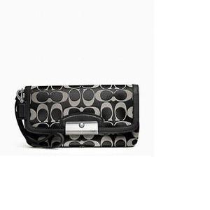 coach 크리스틴 시그내처 새틴 슬림 위슬릿백