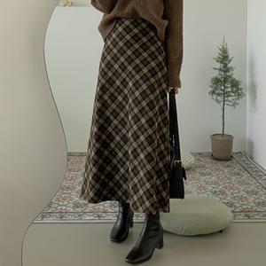 [시크릿라벨] 겉기모뒷밴딩체크롱스커트