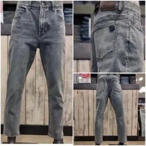 [버커루]프리미엄 청바지 크롭 레귤러 테이퍼드  청바지_US