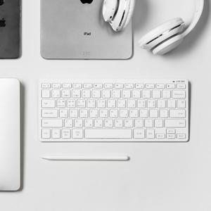 라이프썸 미니 블루투스 키보드(LFS-HA43) C타입 충전식 휴대용 3대기기 멀티 페어링 저소음