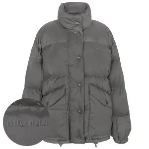 미우미우 25FW 스틸그레이 퐁제 구스 다운 자켓 ML1110 158A F0276