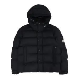 몽클레르 마야 70 숏 패딩 블랙 K2 091 1A00246 54272 999