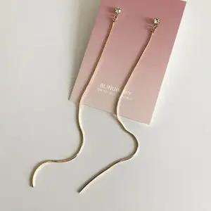 뱀줄라인롱드롭 귀걸이/귀찌 귀걸이 이어링 귀찌 액세서리 쥬얼리 주얼리