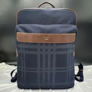 빈폴 노트북수납 캐주얼 백팩 배낭 서류가방 책가방 중고 가방 은피아노