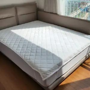 부드러운 극세사 매트리스커버 방수 싱글 침대커버 따뜻한 패드