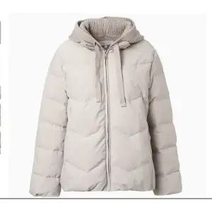 [엠씨](타임스퀘어점패션관)후드니트탈부착오리털패딩C54D0030