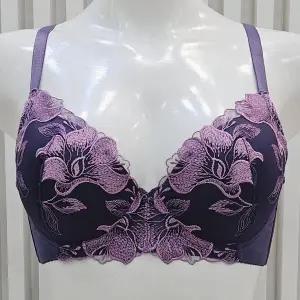 [비비안]-사은품증정- 투톤 자수 레이스 몰드 브라 BR6836_US