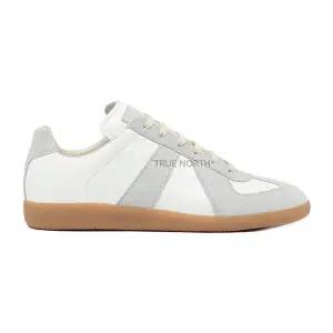 [롯데백화점]메종마르지엘라 23FW 남성 S57WS0236 P1895 101 독일군   스니커즈 화이트&그레이