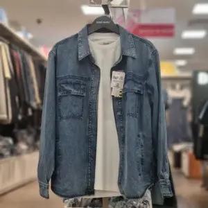 뱅뱅 HC21 가을 공용 오버핏 옆주머니 청남방셔츠 NSLD64