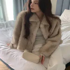 [하객룩 / 겨울 출근룩] 엘로벨 카라 퍼자켓 / 연말룩