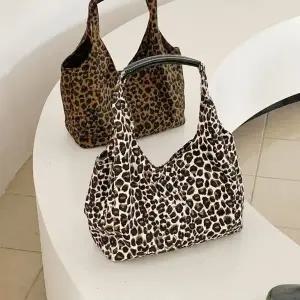 [아도라하우스]어반백 여성숄더/쇼퍼백 여성 호피 숄더백URB_W276