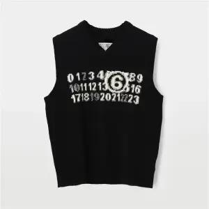 메종마르지엘라 넘버 로고 남성 니트 베스트 SH0FB0002 S18450 900