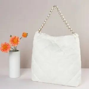 데일리백 여성크로스백 패딩숄더백 크로스백 아이보리 (WFKMOGL)