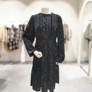 써스데이아일랜드 벨벳 믹스 셔링 원피스 T238MOP240W