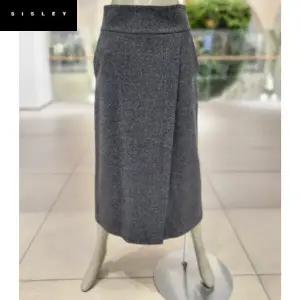 [시슬리]앞슬릿 H라인 스커트_SASKC4361