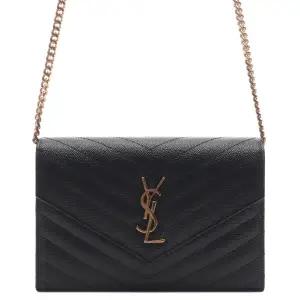 [롯데백화점]생로랑 25FW 여성 카산드라 엔벨로프 체인 크로스백 742920 BOW01 1000 25F