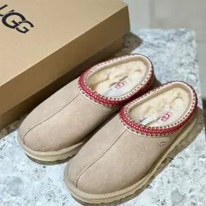 [AK분당점] [어그]  25F/W 여성 스티치 타스만 II 슬리퍼 1665303513 샌드