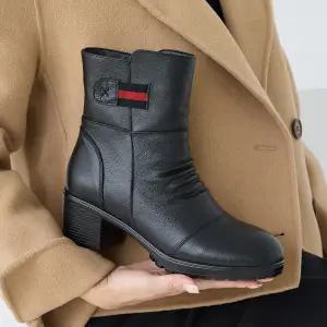 천연소가죽 기모안감 렌키 청키힐 하프부츠