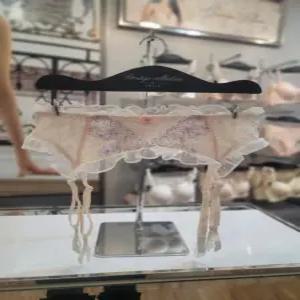 [에블린] 에블린(D컬렉션) 조이풀플라워_가터 EBFCE2301D