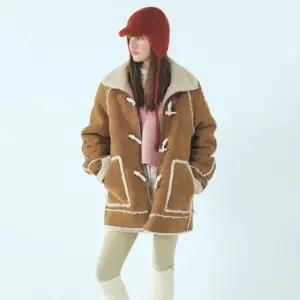 에트몽 Reversible Duffle Mustang Coat Camel