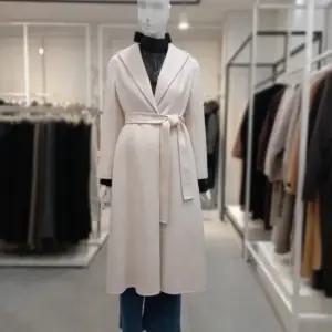 나이스클랍 슬림핏 핸드메이드 벨티드코트 A244MWC956