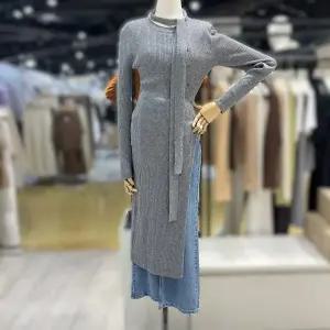 잇미샤 리브 타이 버튼 오픈 니트원피스 ITOAKOP710