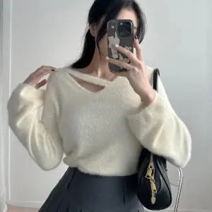 [다잇템]여자 러블리 데이트룩 앙고라 퍼 루즈핏 니트