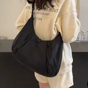 [지아네세탁소] 소금빵 숄더백 크로스백 방수가방 여성가방