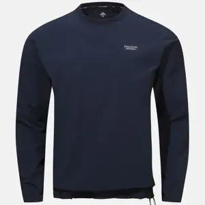 데상트 컴포트핏 우븐 맨투맨 SP323TWH71 NAVY