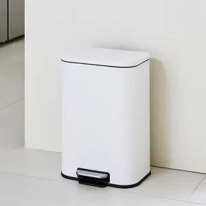 디럭스 스텐 페달 휴지통 20L 화이트