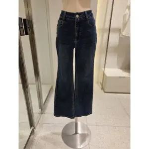 [SOUP](신세계 사우스시티) 약기모 부츠컷 데님 팬츠 (SBADP30)