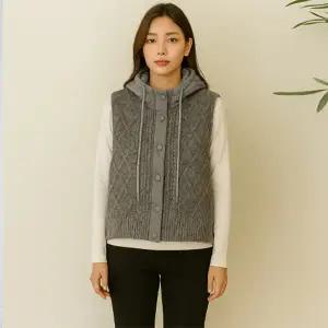 다이아 꽈배기 후드 패딩 조끼