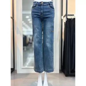 조이너스 사이드 자수레터링 보석 포인트 스판 피치기모 세미 와이드 데님 팬츠 JAEW0-WDP200970523